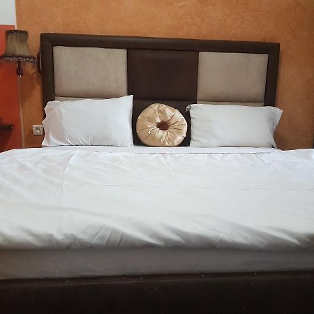 Novo Hotel Μπραζαβίλ Εξωτερικό φωτογραφία