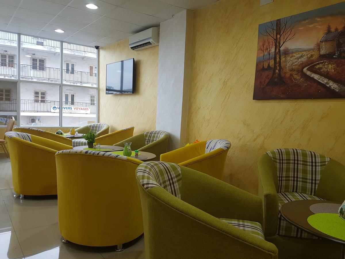 Novo Hotel Μπραζαβίλ Εξωτερικό φωτογραφία