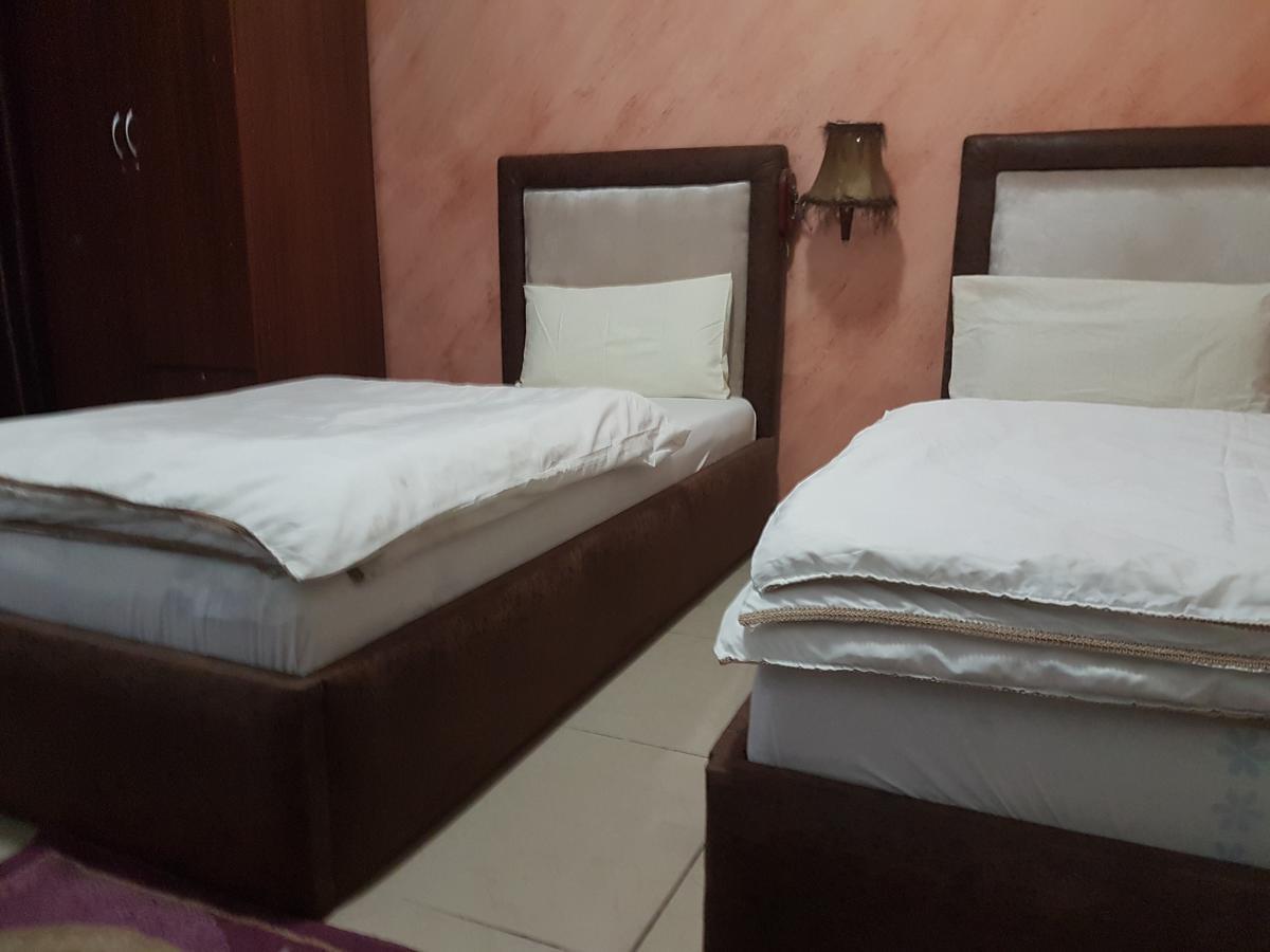 Novo Hotel Μπραζαβίλ Εξωτερικό φωτογραφία