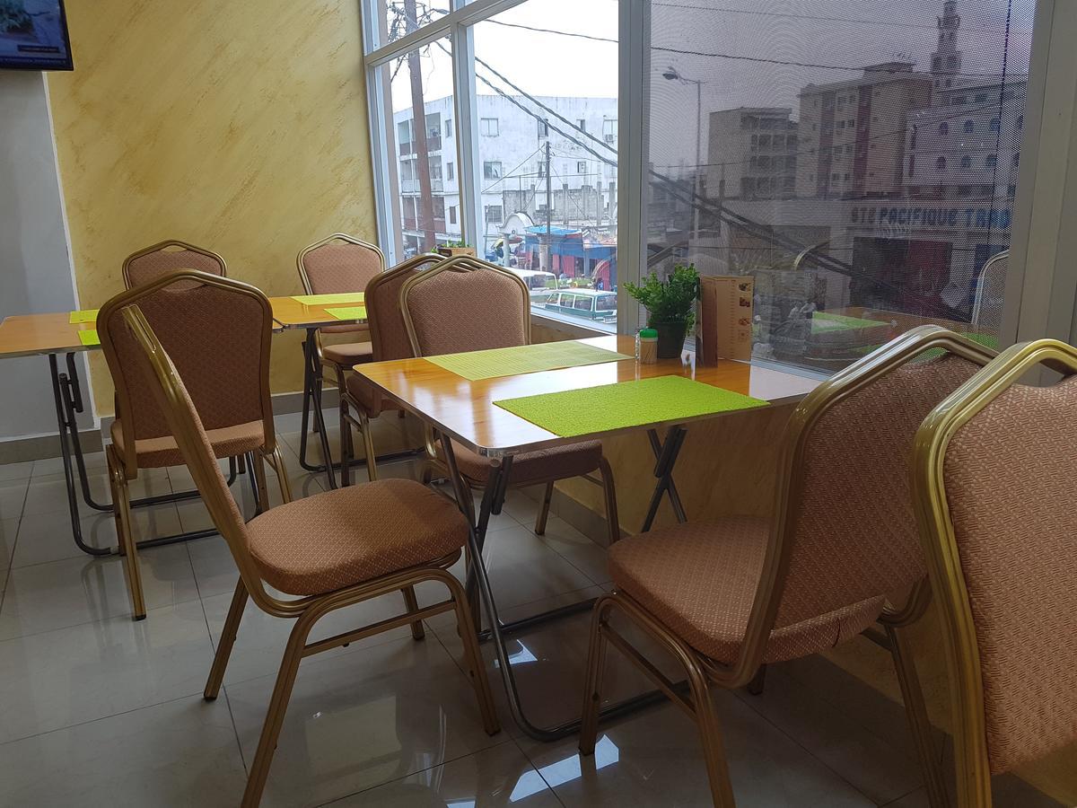 Novo Hotel Μπραζαβίλ Εξωτερικό φωτογραφία